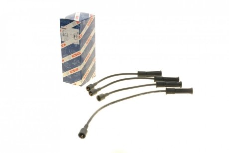 Провода высоковольтные (компл.) прямой наконечник на крышку трамблера BOSCH 0 986 357 184 (фото 1)