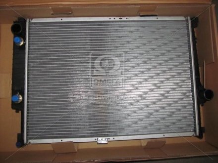Радиатор охлаждения двигателя 530/535/730/7355 AT 85-94 VAN WEZEL 06002092 (фото 1)
