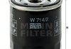 Фильтр масляный двигателя MANN W714/2 (фото 2)