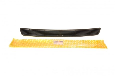 Фото решетка капота MB Sprinter TDI AUTOTECHTEILE 100 8302 Решетка капота MB Sprinter TDI AUTOTECHTEILE 100 8302
