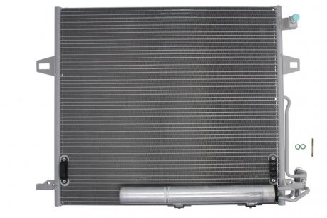 Радiатор кондицiонера NISSENS 940066