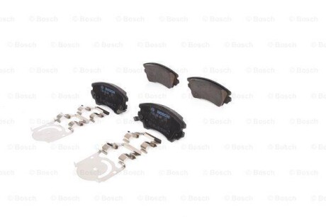 ДИСКОВI КОЛОДКИ ПЕРЕДНI BOSCH 0986494609