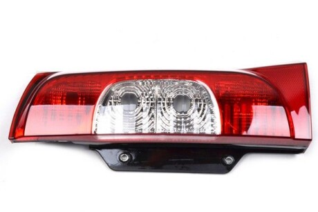 Ліхтар задній Fiat Fiorino/Peugeot Bipper 08- Пр. (двері) FAST FT86350
